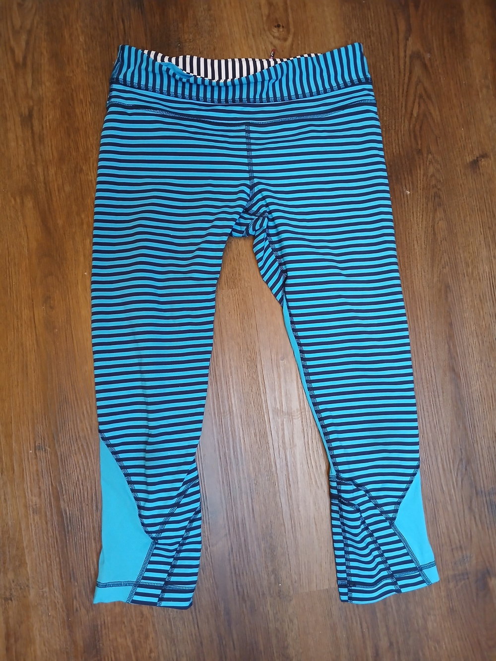 Lululemon Run Inspire Crop II leggings from the 2015 SeaWheeze collection
